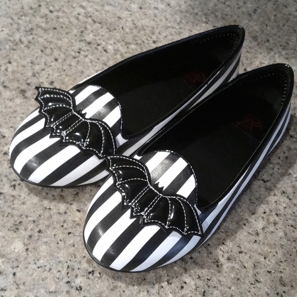 StrangeCult Shoes - StrangeCult B&W bat flats! 6.5